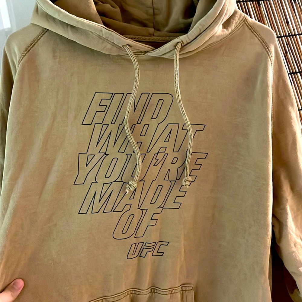 UFC MENS HOODIE